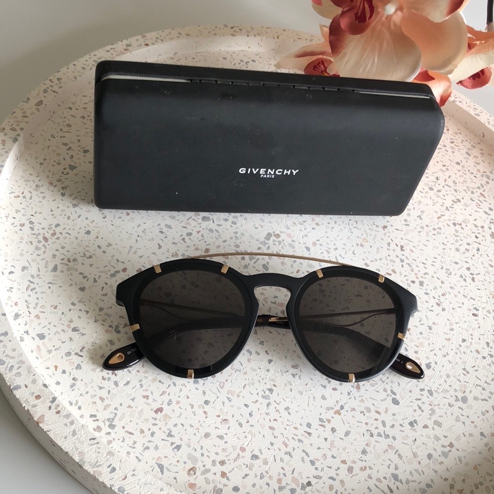 GIVENCHY unisex sunglasses - Picture 4 of 10